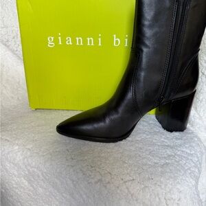 7.5 Gianni Bini Leather Black Heeled Boots. NWT, Tall Ankle, rounded point